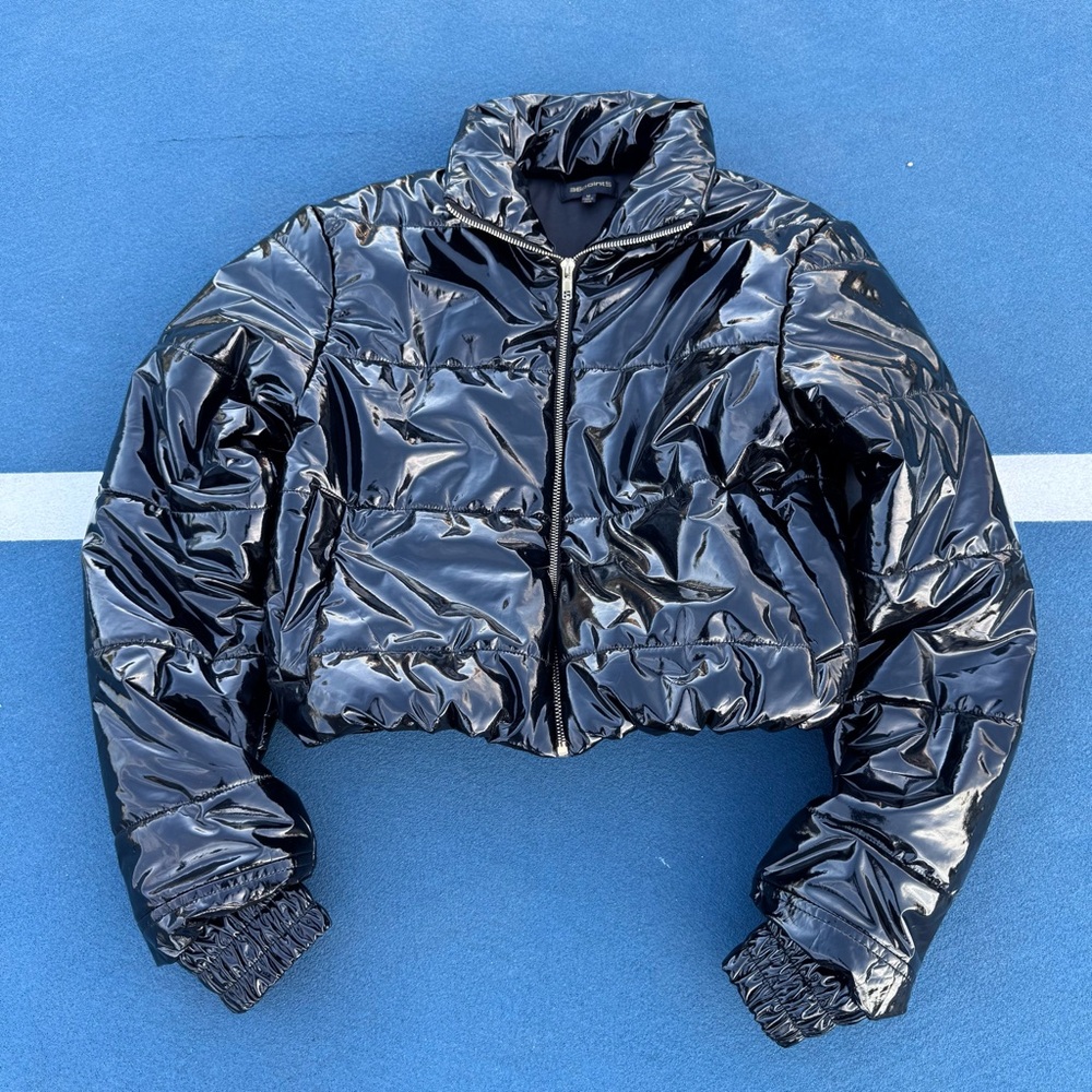 36 Point 5 Black Shiny Cropped Puffer Jacket Women’s Size Medium